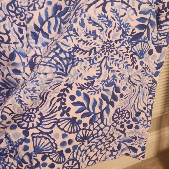 Lilly Pulitzer Callahan Shorts Blue Seashells Size 16 - Picture 2 of 7